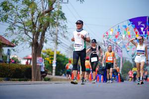 BIB: 621
                            <button type="button" onclick="openModal(10093072)" class="btn btn-primary btn-sm float-right btn-popup" data-toggle="modal" data-target=".modal-high-quality">
                        <i class="fas fa-shopping-cart"></i> Add to Cart
                    </button>
                                            <button type="button" onclick="isThisMe(10093072, true)" class="btn btn-success btn-sm float-right btn-popup btn-isme hidden" data-toggle="tooltip" data-placement="bottom" title="นี่คือรูปของคุณใช่ไหม คลิกที่นี่เพื่อเอาเข้าอัลบั้ม">
                        <i class="fas fa-plus"></i> Add to album
                    </button>
                    <button type="button" onclick="isThisMe(10093072, false)" class="btn btn-warning btn-sm float-right btn-popup btn-isnotme hidden">
                        <i class="fas fa-ban"></i> Remove from album
                    </button>